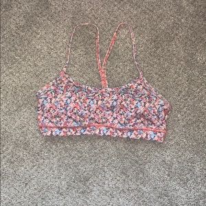 Lululemon sports bra